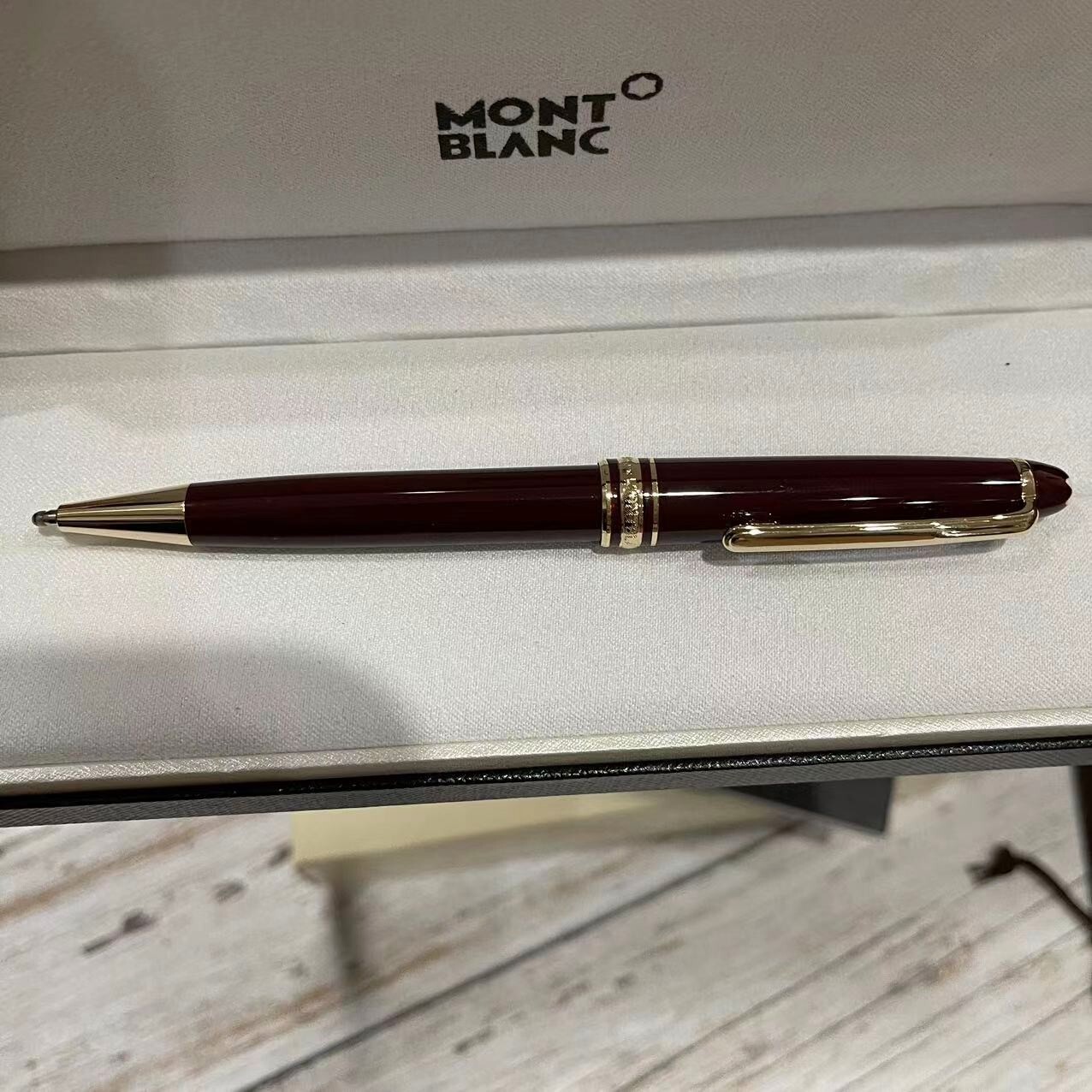 New Meisterstuck Burgundy 164P Red Classique Gold Trim Ballpoint Pen
