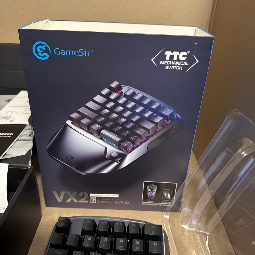 GameSir VX2 AimSwitch Gaming Keypad Combo for PS4 Xbox One Switch PC + Mousepad