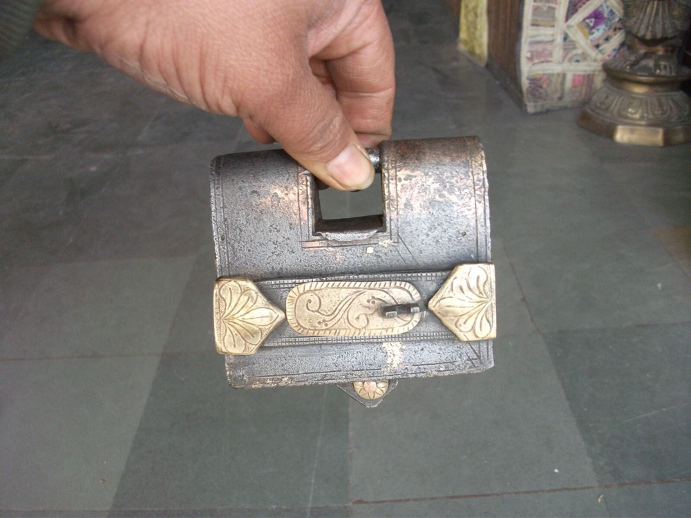 Vintage Iron Engraved Brass Fitted Handcarfted Solid Padlock