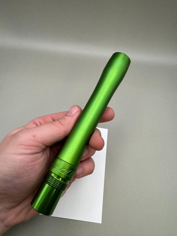 Dye UL Back-Satin Green 688 Bore AC Thread