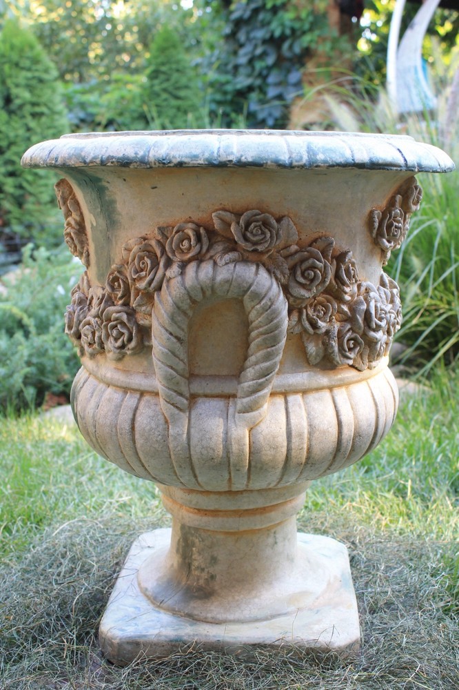 Polyurethane flexible mold with a plastic frame"Rose pot"