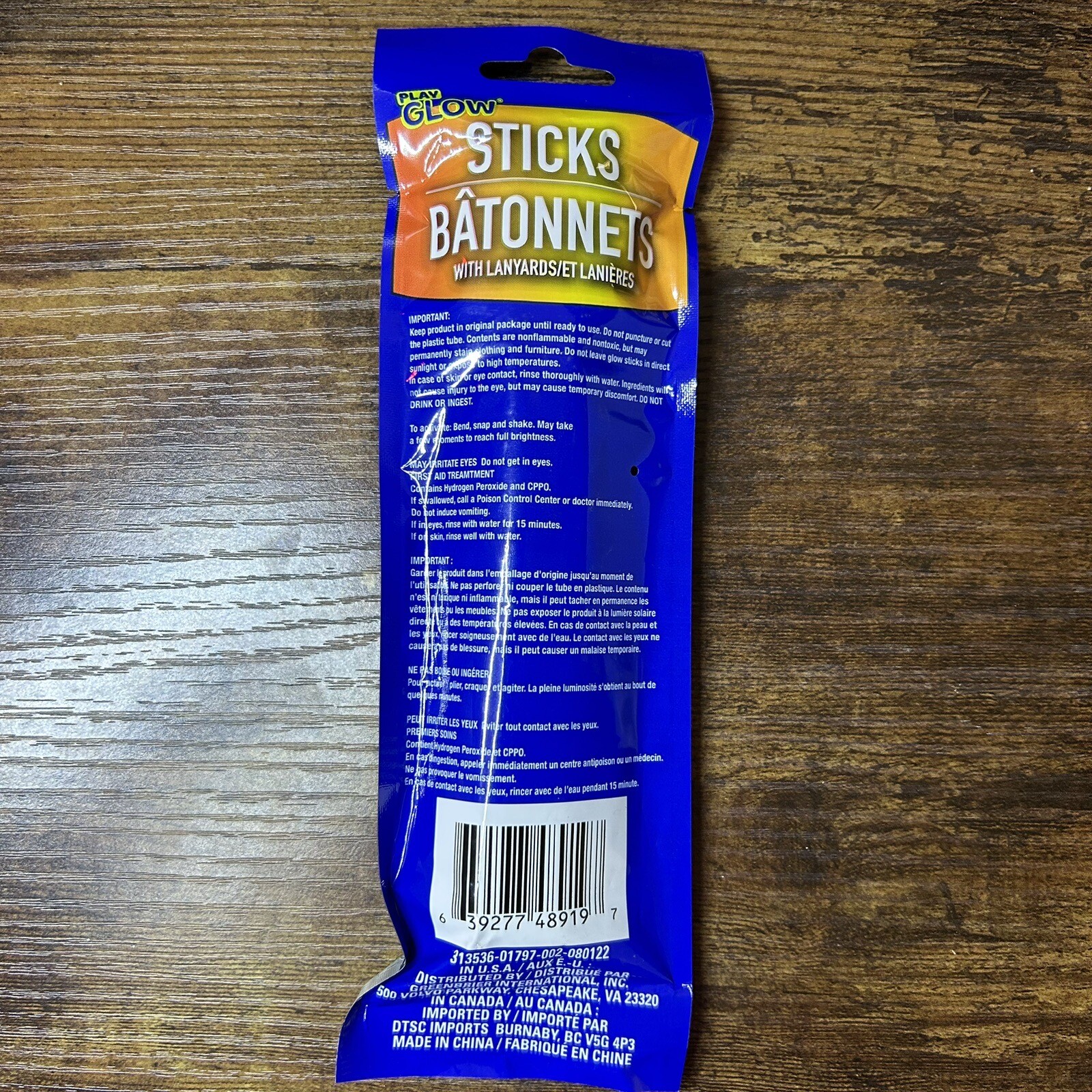 Play Glow Sticks Batonnets With Lanyards Orange 4 Pack 6 inches 4 Hours New