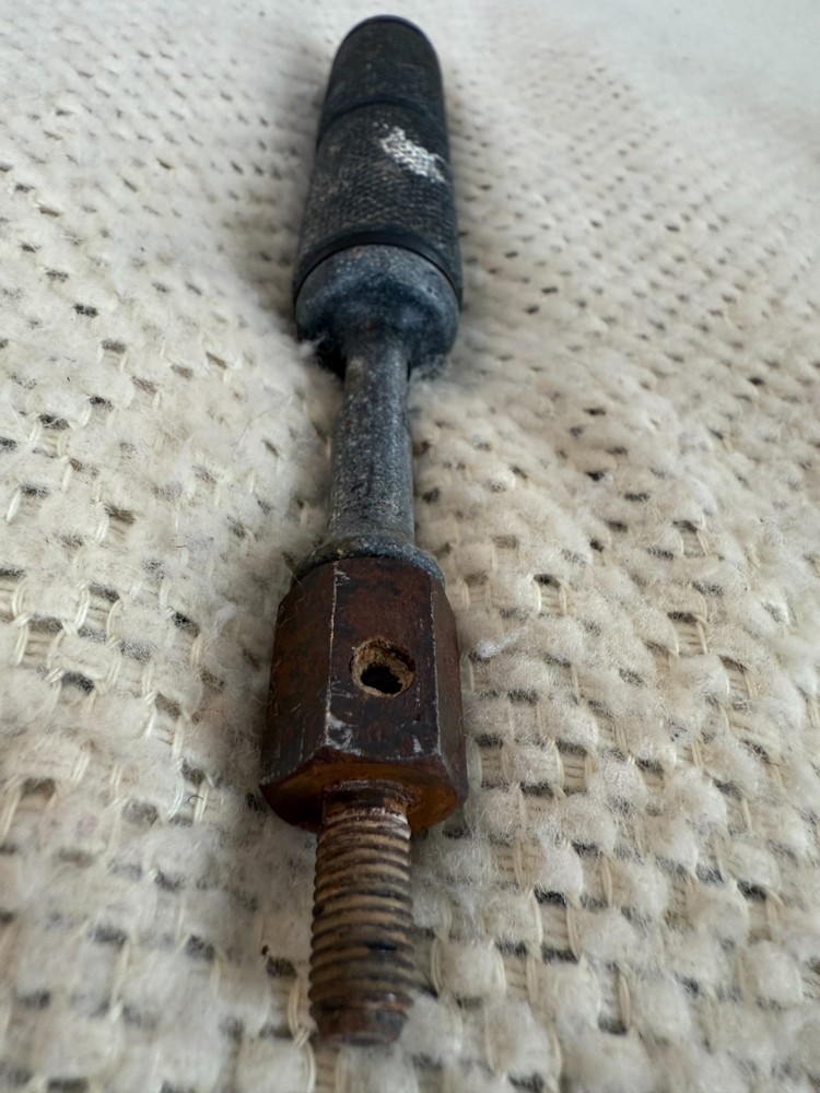 Saunders Torque Tamer Archery Stabilizer Bar