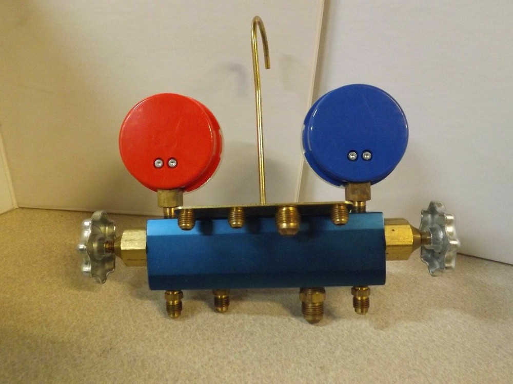 J/B CHARGING & TESTING 4 VALVE MANAFOLD & 4 HOSES