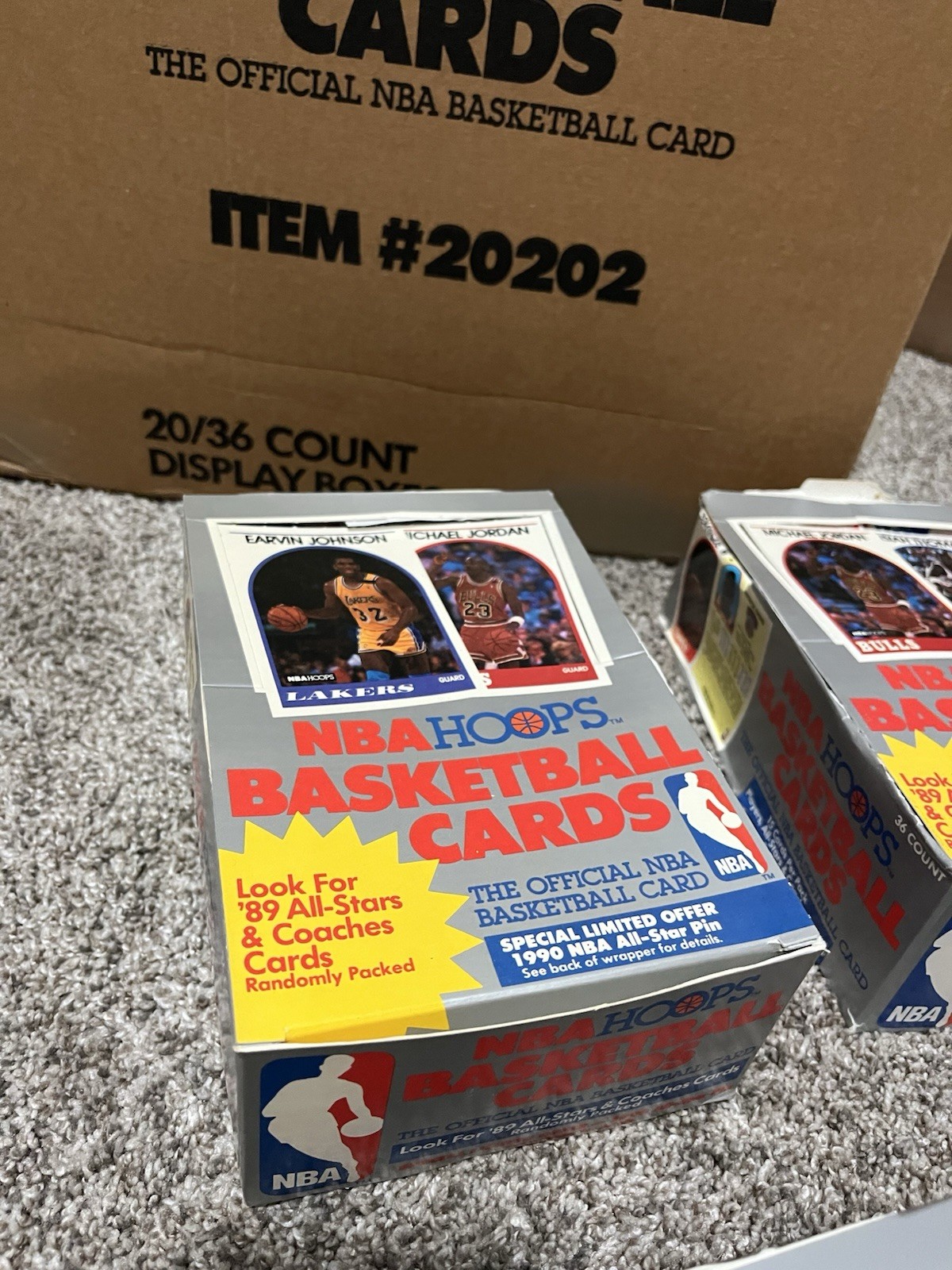 1 Box (2nd layer) FASC 1989 Series 1 NBA HOOPS 36 sealed packs (Jordan cover)