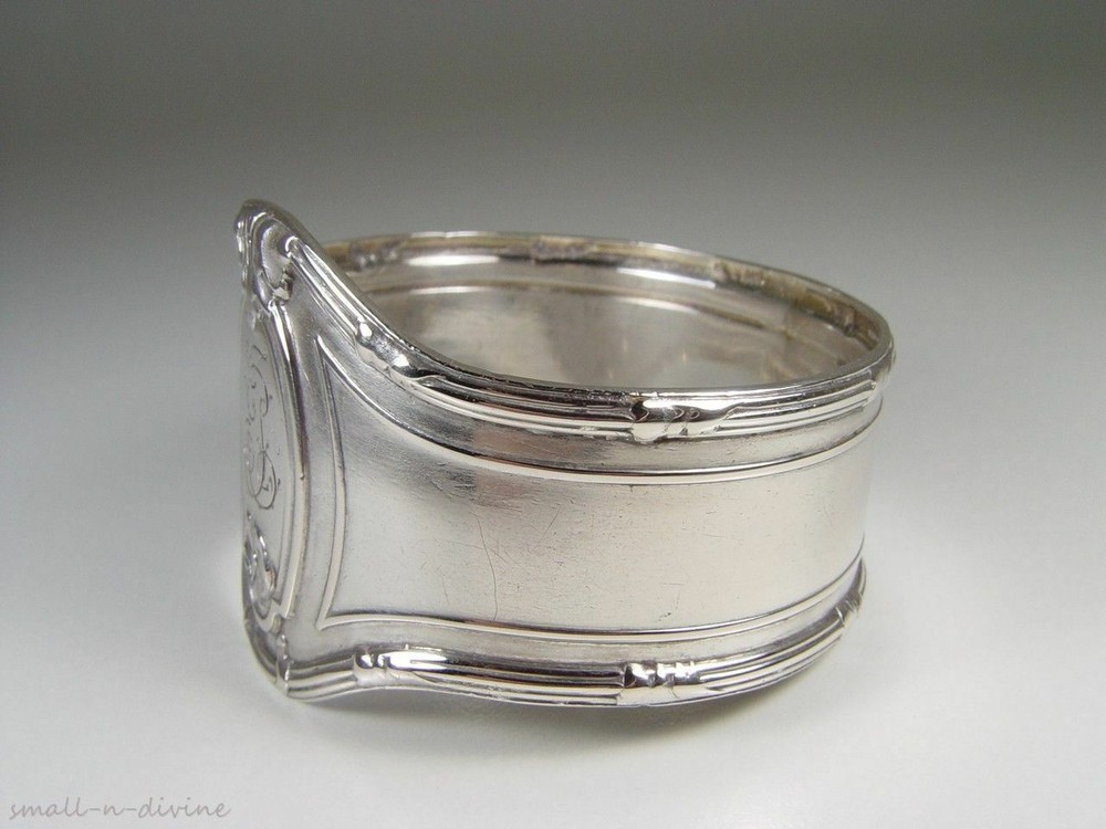 BEAUTIFUL ANTIQUE SOLID SILVER KOCH & BERGFELD NAPKIN RING