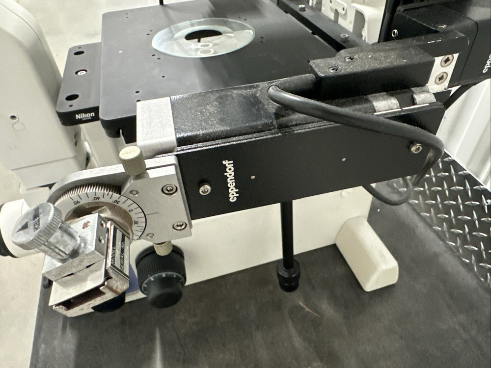 Nikon Eclipse TE300 Inverted Microscope Plan Fluor 10/20/40x Eppendorf 6540 R094
