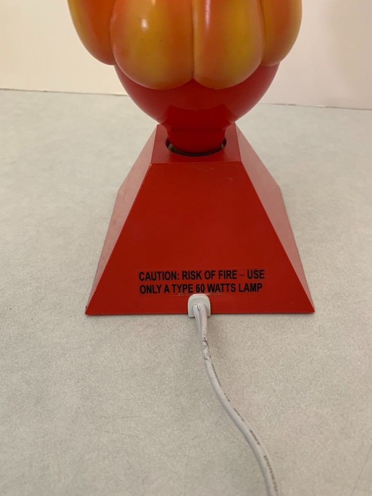 APA Electronics - Pyramid Light Lamp Nightlight - Red Flame Bulb - 7" Tall