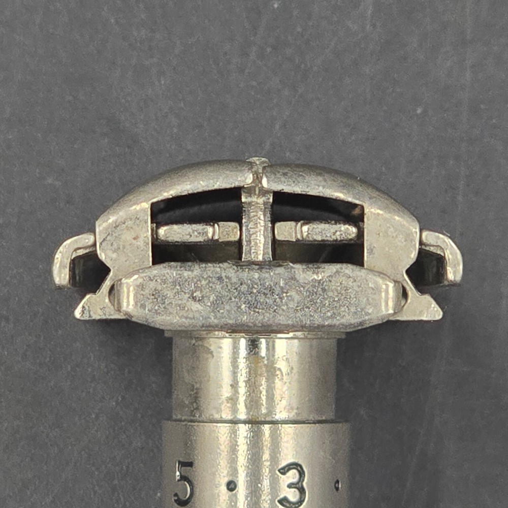 Vintage 1964 Gillette Slim Adjustable 1-9 DE Safety Razor Date Code J3