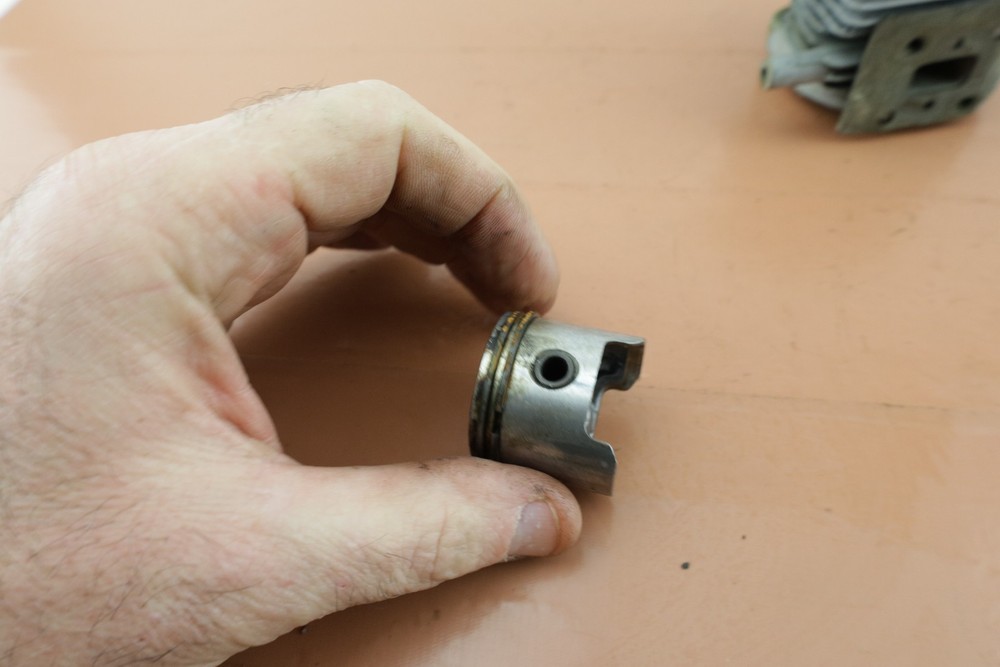 Yard-Man YM290 Blower OEM Cylinder & Piston