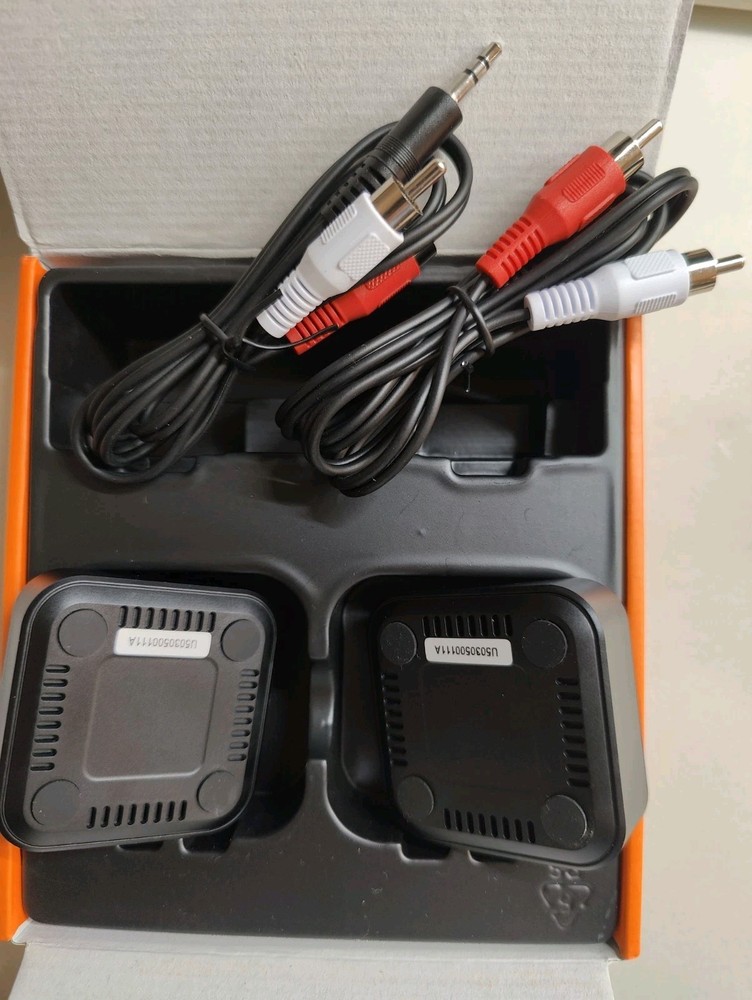 1Mii B06Set 2.4GHz Wireless Audio Transmitter Receiver Set 260ft Long Range