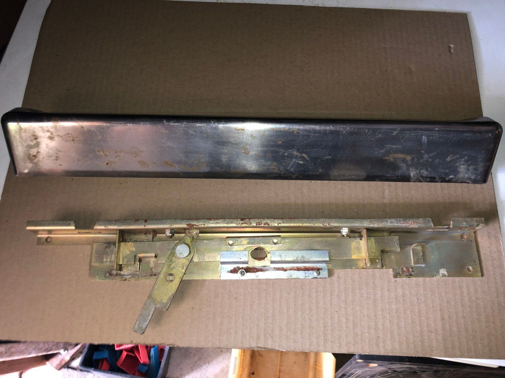 PINBOT PINBALL MACHINE LOCKBAR AND RECEIVER ARCADE PINBALL