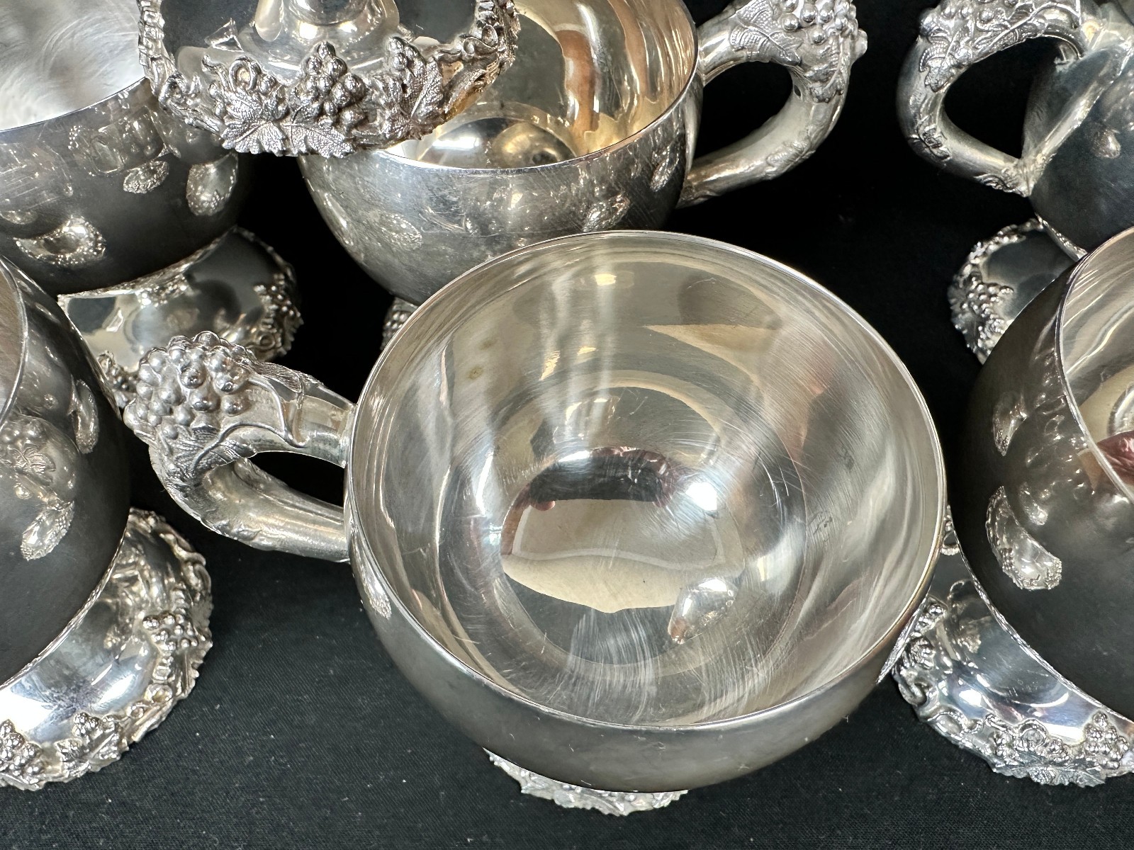 TEN Silverplate Punch Cups International Silver VINTAGE Pattern (Grapes) 3 1/2"