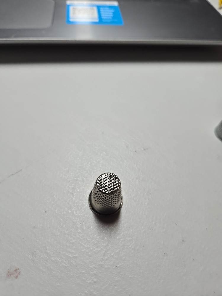 Lot Of6 Small Metal Thimbles