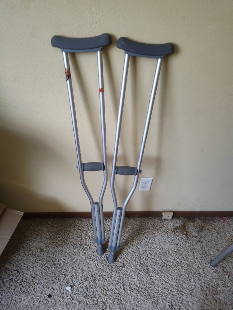 McKinnson Surelock Crutches for Adults Adjustable Height