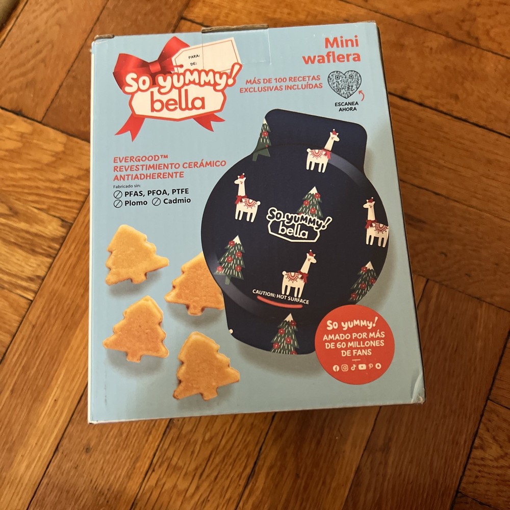 So Yummy Bella Mini Dunker Waffle Maker Evergreen Tree NEW