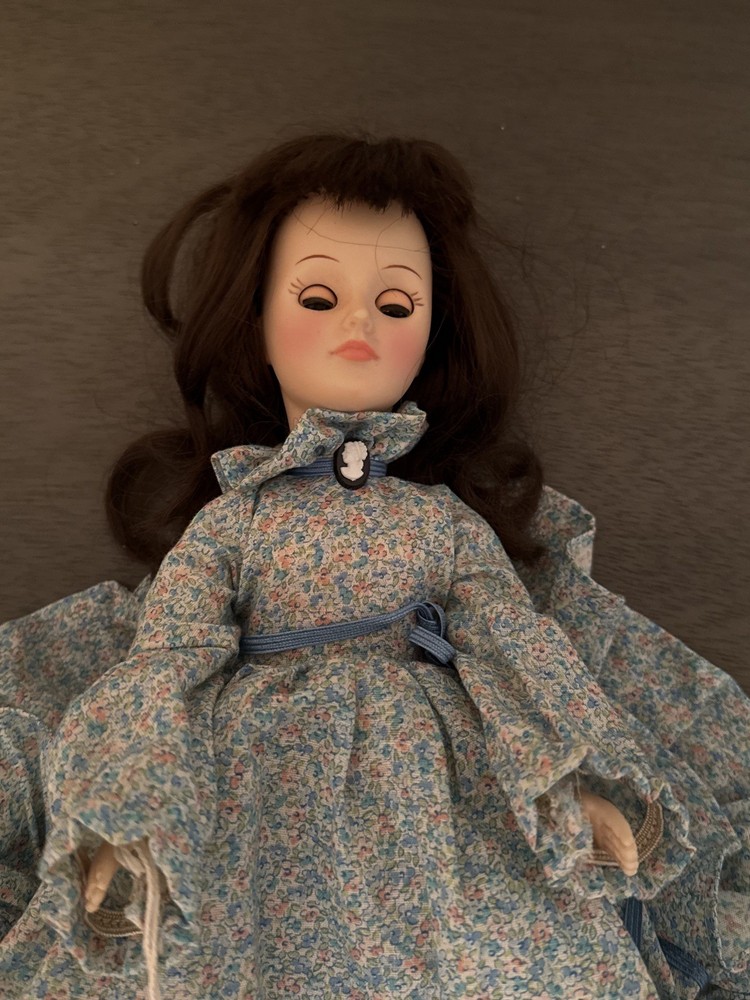 Haunted doll “Evelyn”