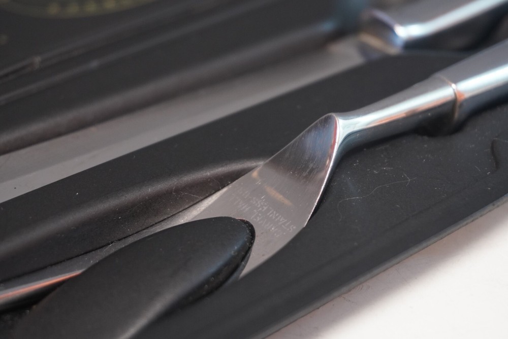 CARVEL HALL 2 Pc Knife & Fork Stainless Carving Set