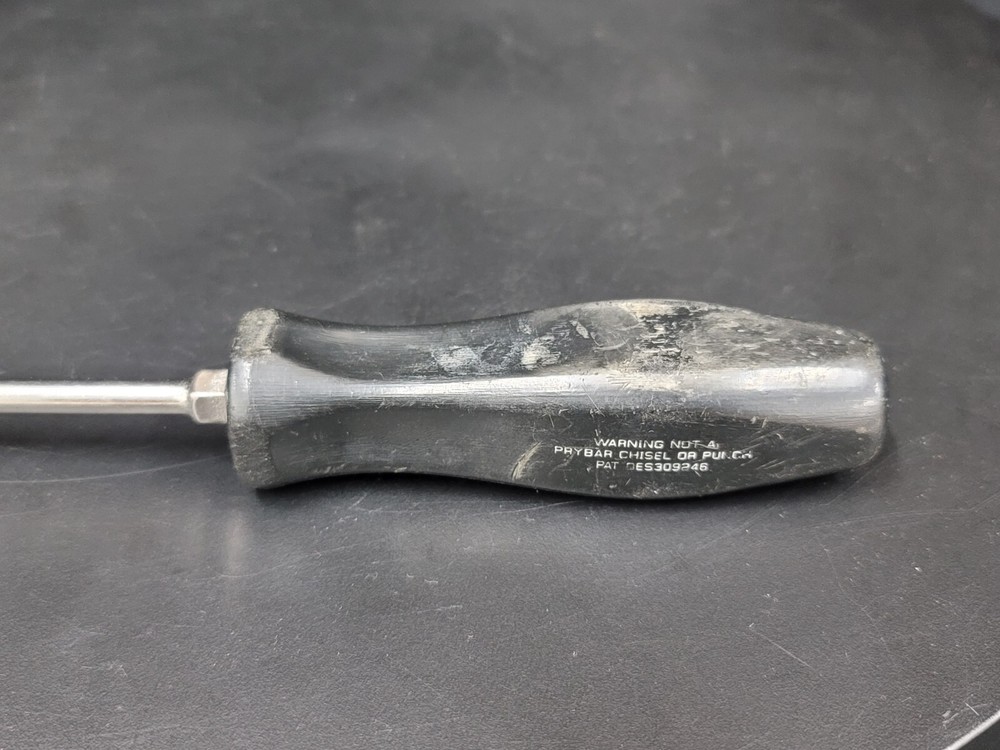 Snap on Tools Black Hard Handle 1/4" Flat Head Screwdriver SDD4