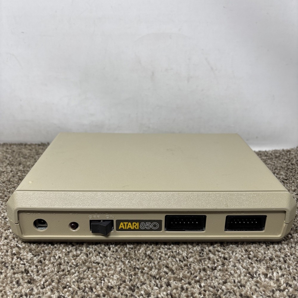 Atari 850 Interface Module for Atari 400 / 800 Untested