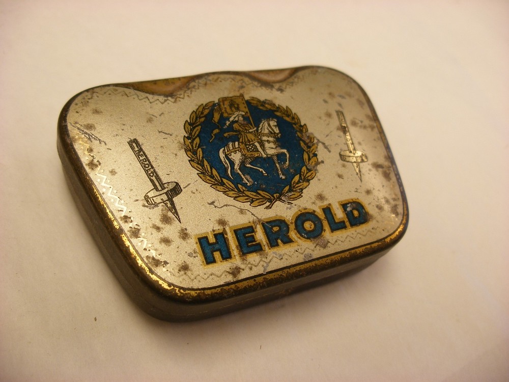 Phonograph Victrola Gramophone - Needle Tin - Herold  #12