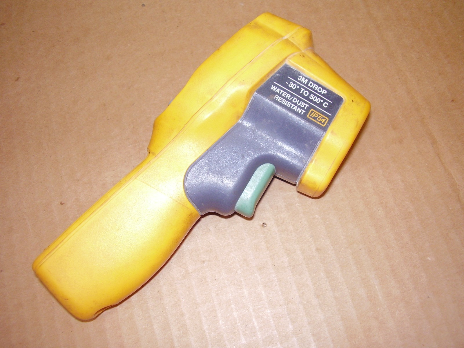 Fluke 62 Max IR Thermometer Missing Battery Cover READ DESC
