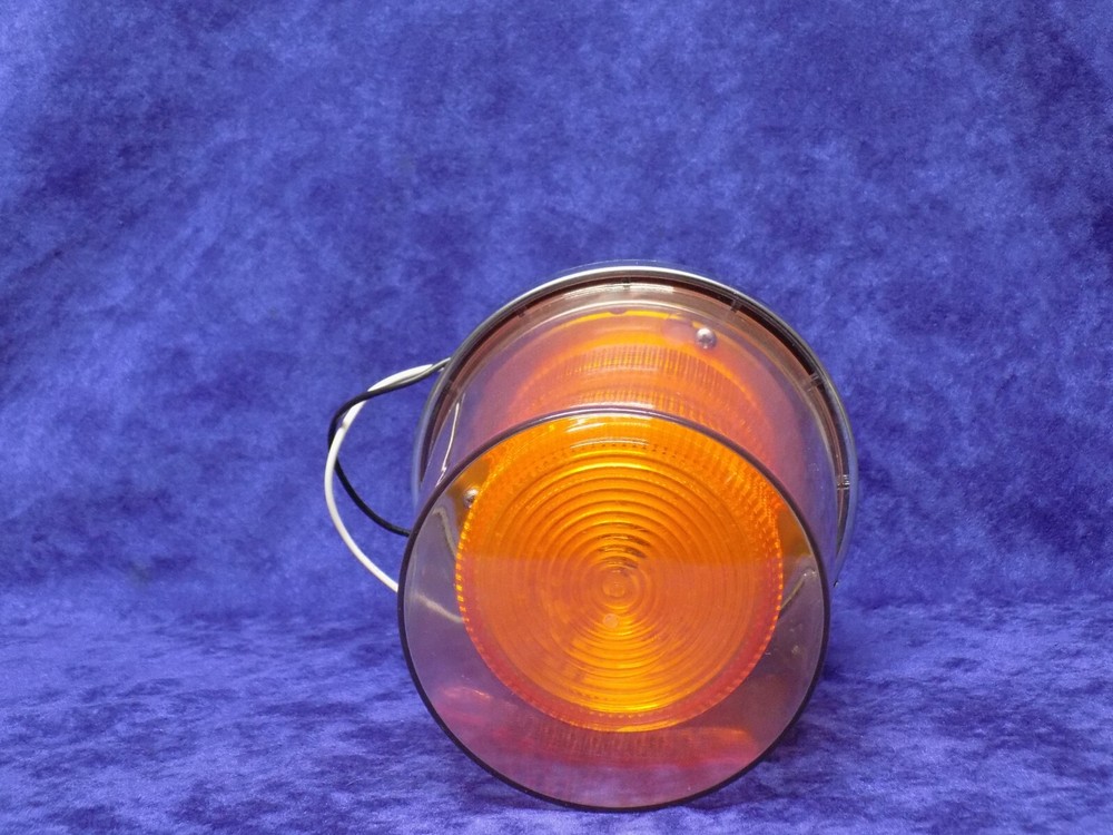 USED WORKING STAR WARNING SYSTEMS 200U-1 AMBER STROBE LIGHT 110vAC