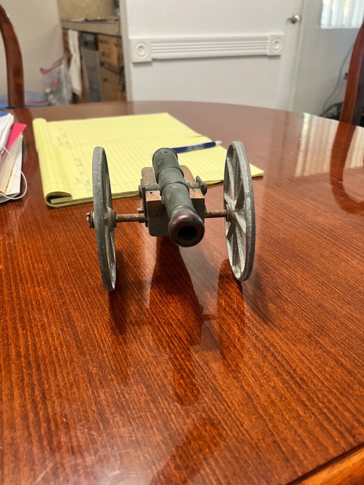 1861 civil war cannon replica