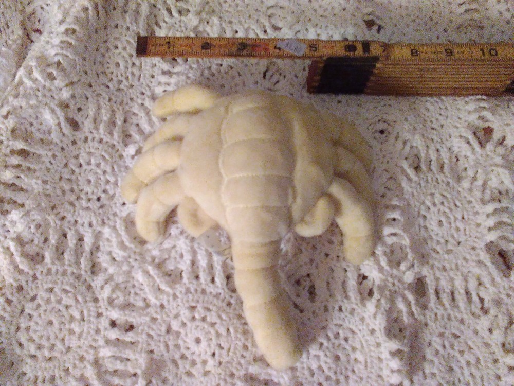 2013 Alien Facehugger Plush Yellow