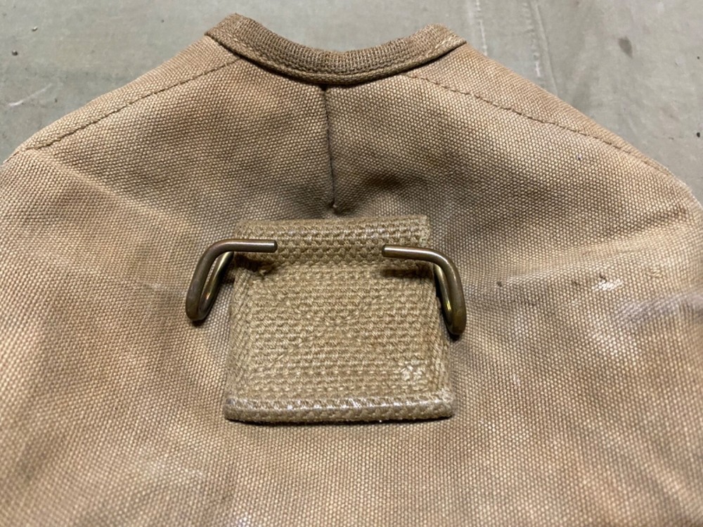 ORIGINAL WWII US ARMY M1942 CANTEEN CARRIER COVER-OD#3, khaki