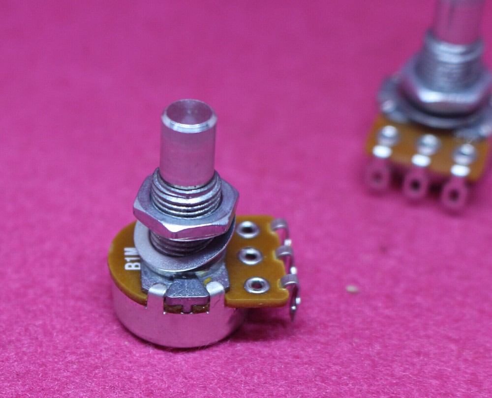 Set of Rhythm Roller Knobs Solid Shaft Mini Pots w/ Bracket For Fender Jaguar