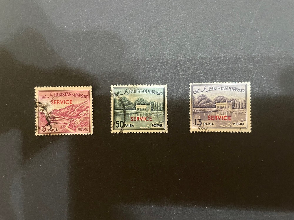 Pakistan Used Stamps. Overprint Service