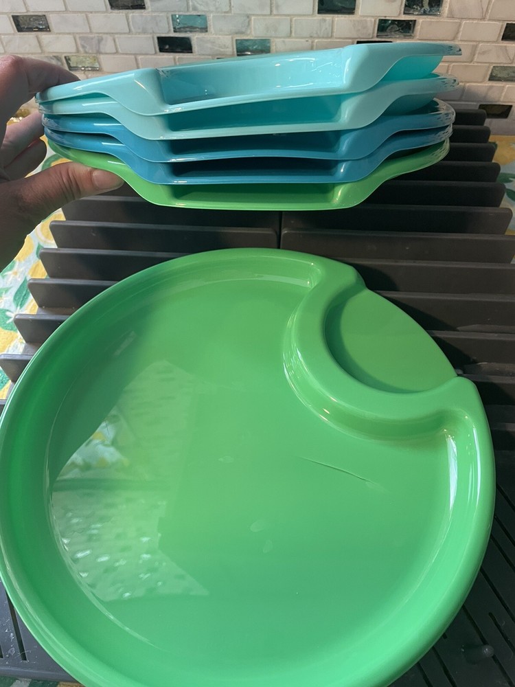 Pampered Chef 10” Outdoor Plates Set #3