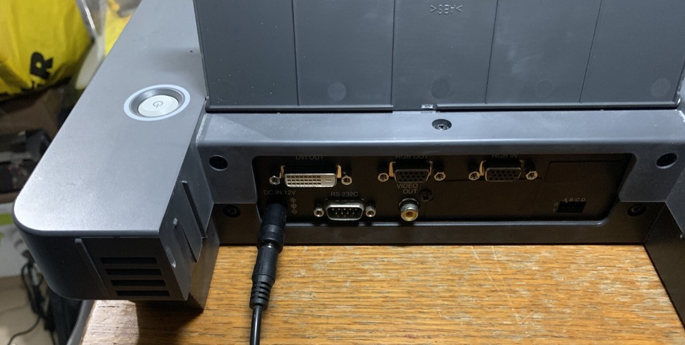 ELMO P100 Projector/Presenter