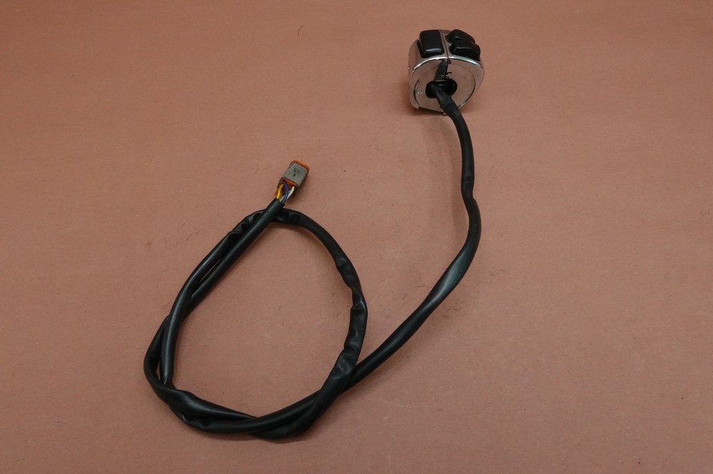 2000-2005 Harley Dyna Super Glide FXD Left Headlight Bar Switch