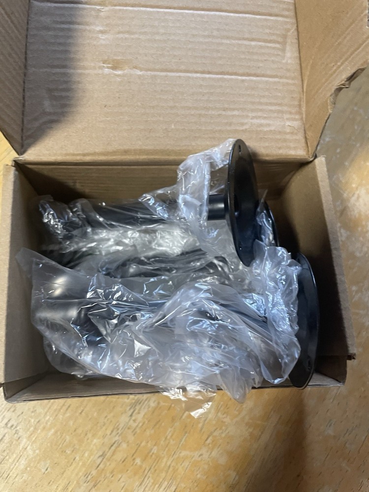 NIB Thinkmay 5.5 Inch Security Camera Wall Mount for Bullet Camera 4-pack
