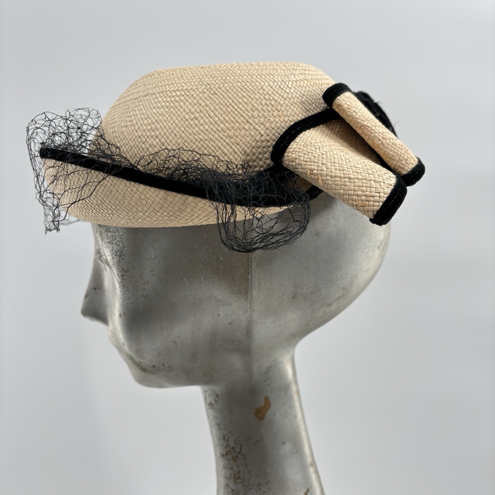 Vtg 60s Genuine Panama Straw Tilt Hat Black Velvet Trim Veil