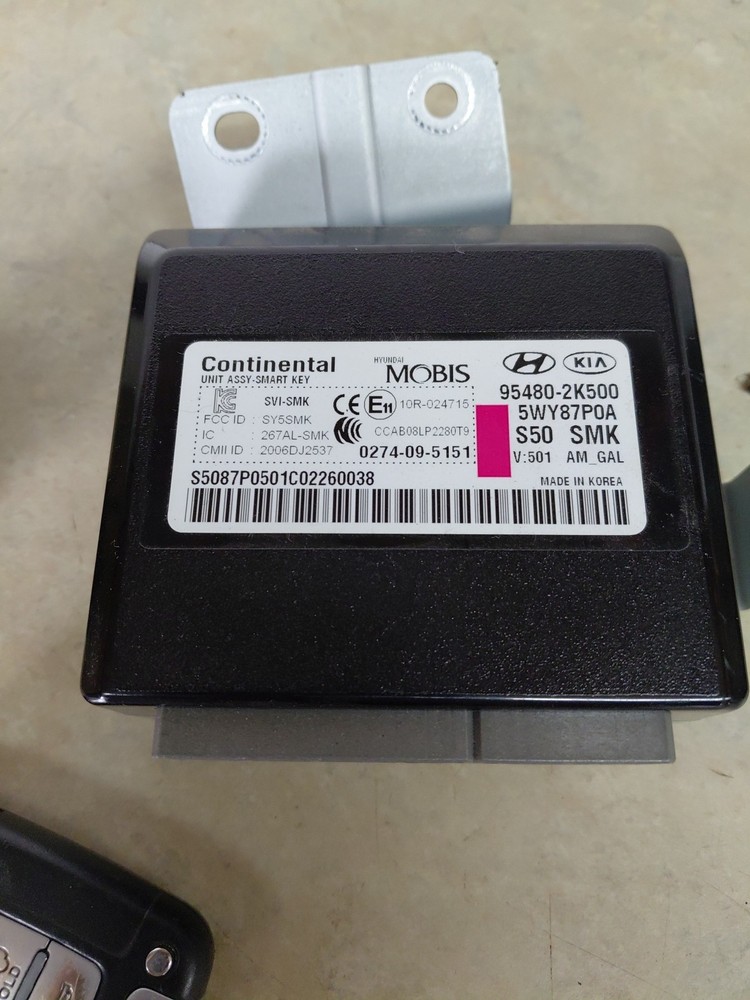2012 Kia Soul Plus Smart Key Assembly Push Button Key Lot