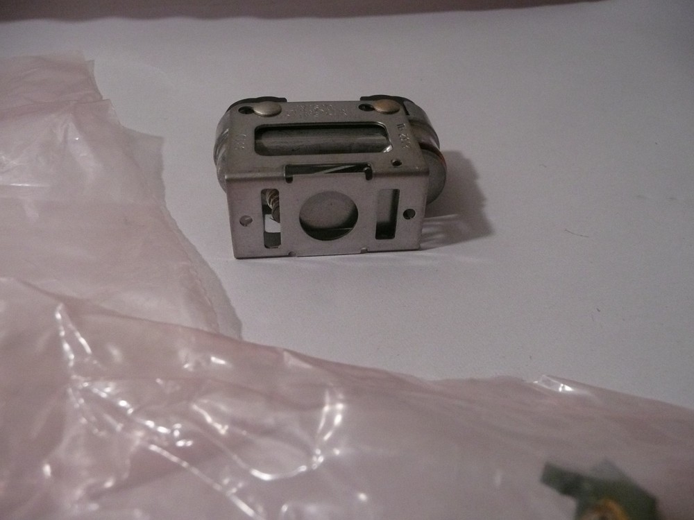 NEW GENUINE MICRO SWITCH 2D62, 6A46 AND 6C1 SWITCH WITH ACCESS., MICROSWITCH