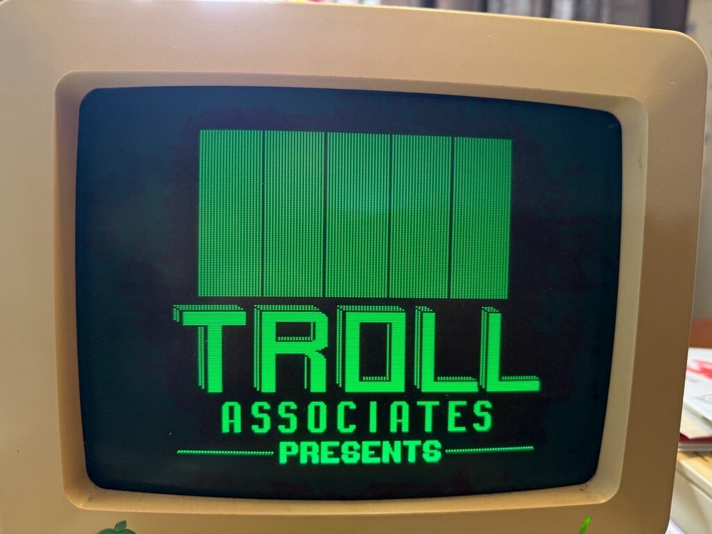 Apple 2 Software : THE APPLE GRADEBOOK : Plus : MAPS & GLOBES (2 programs)