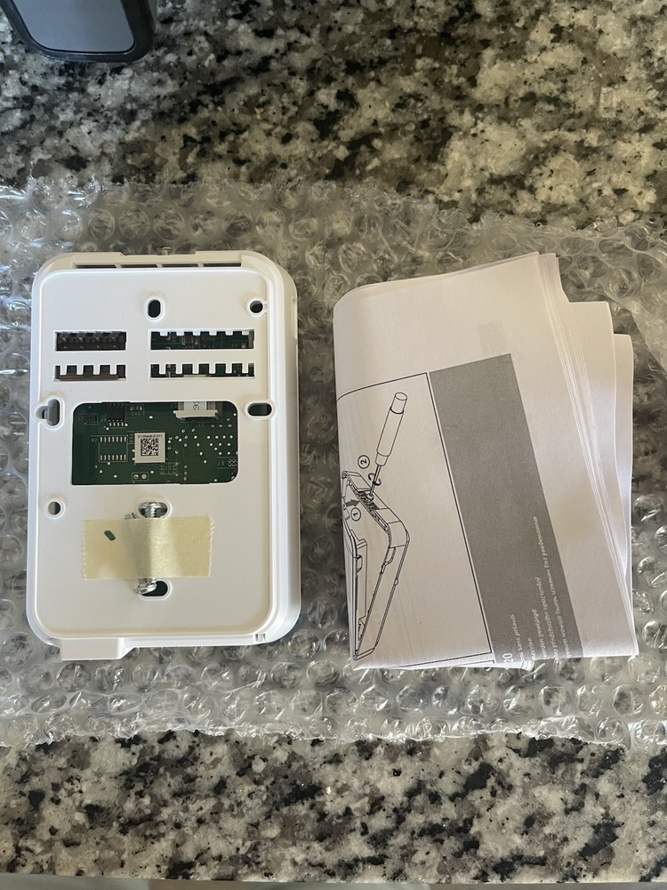 Johnson Controls NSB8BTN040-0 NS Series Network Sensor, Temperature Only
