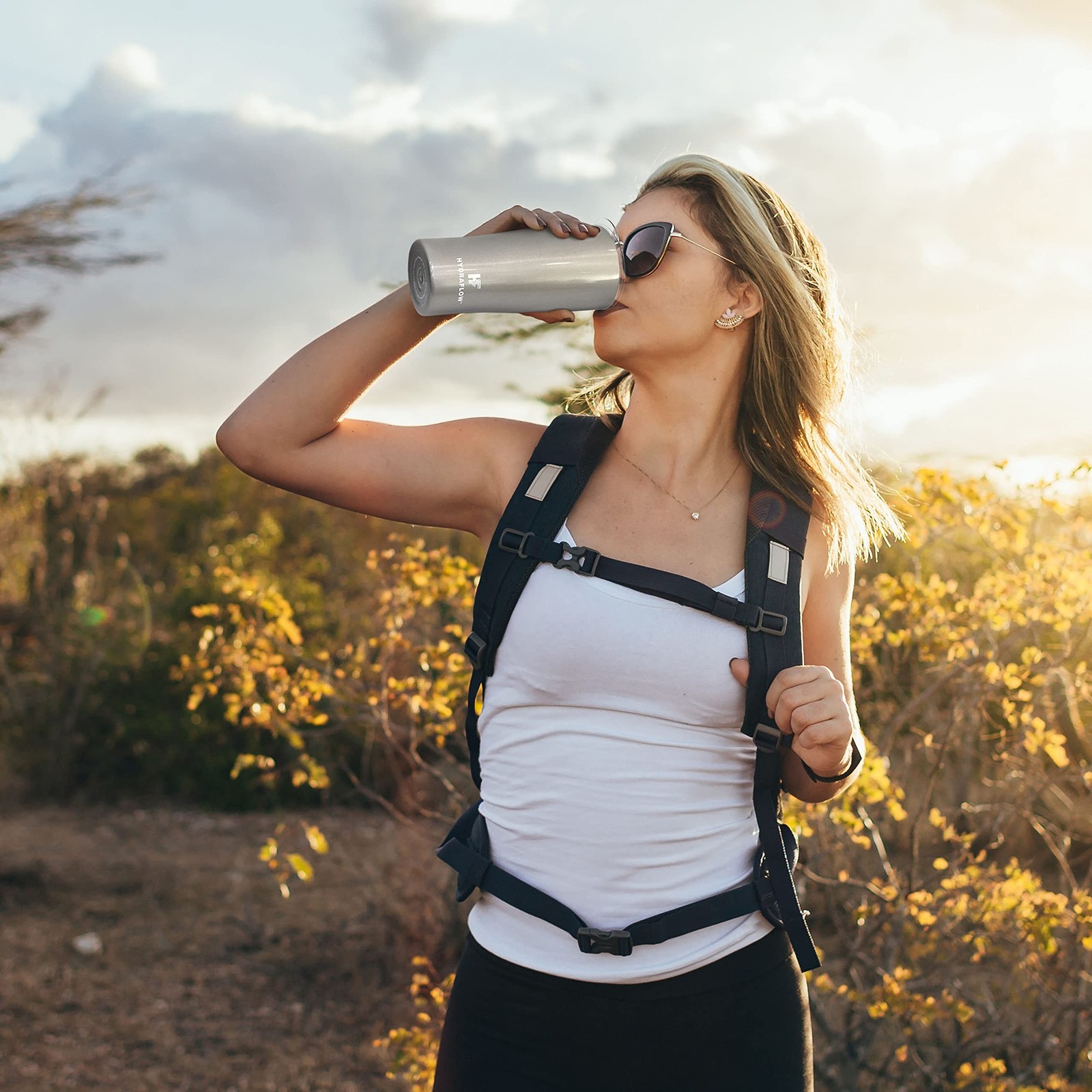 HYDRAFLOW Capri - 30oz Tumbler with Straw - Triple Wall Vacuum Insulated Tumb...