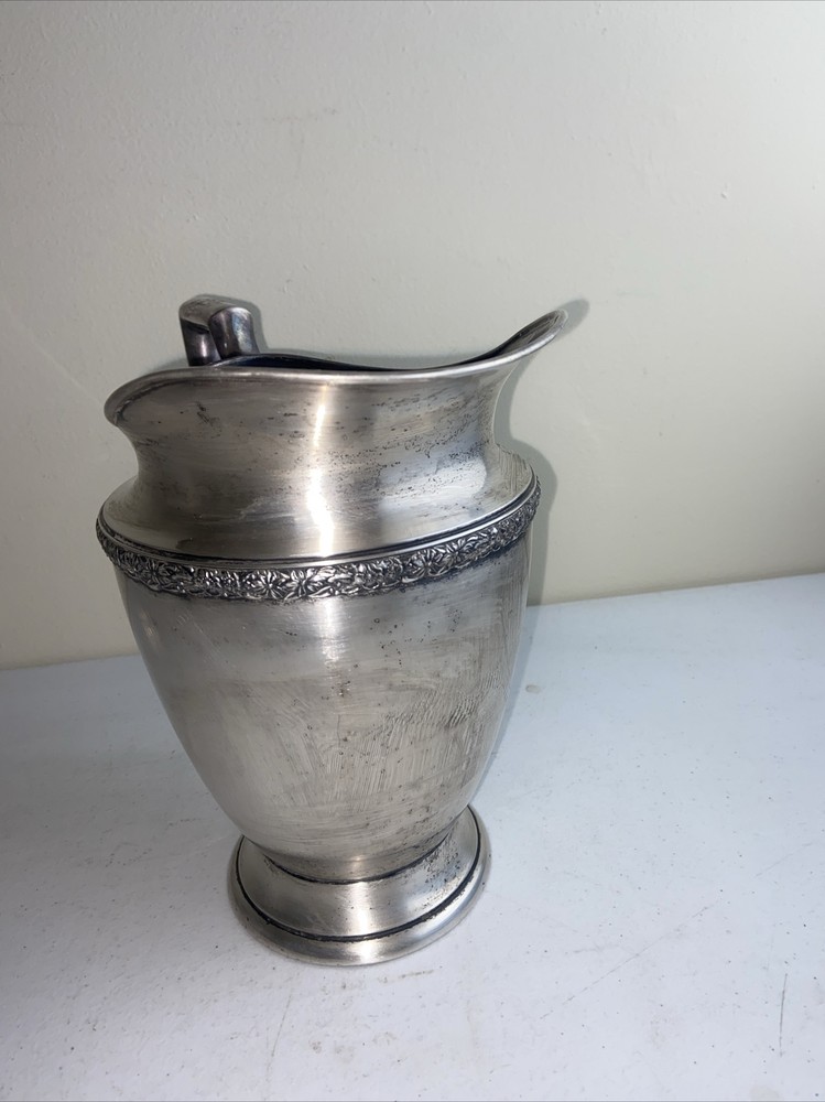 Wm. Rogers Silverplate Pitcher PRIMROSE #7817 Vintage 8¼" Tall