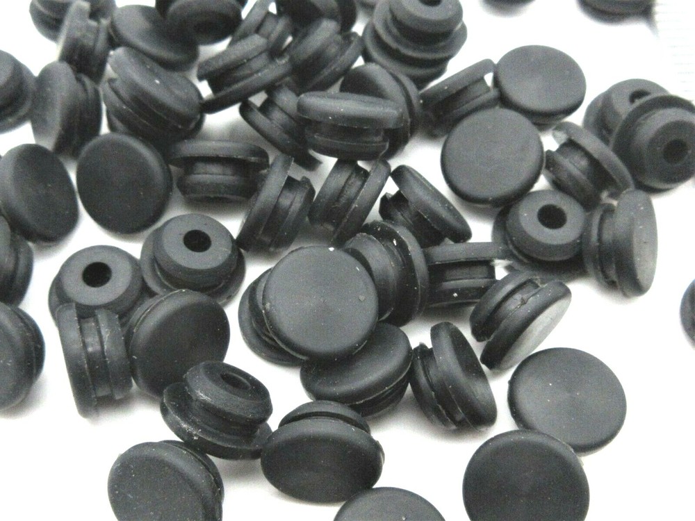 5/16” Rubber Panel Plug, Knockout Plug, Fits 1/16” Thick Materials 25 per Pack