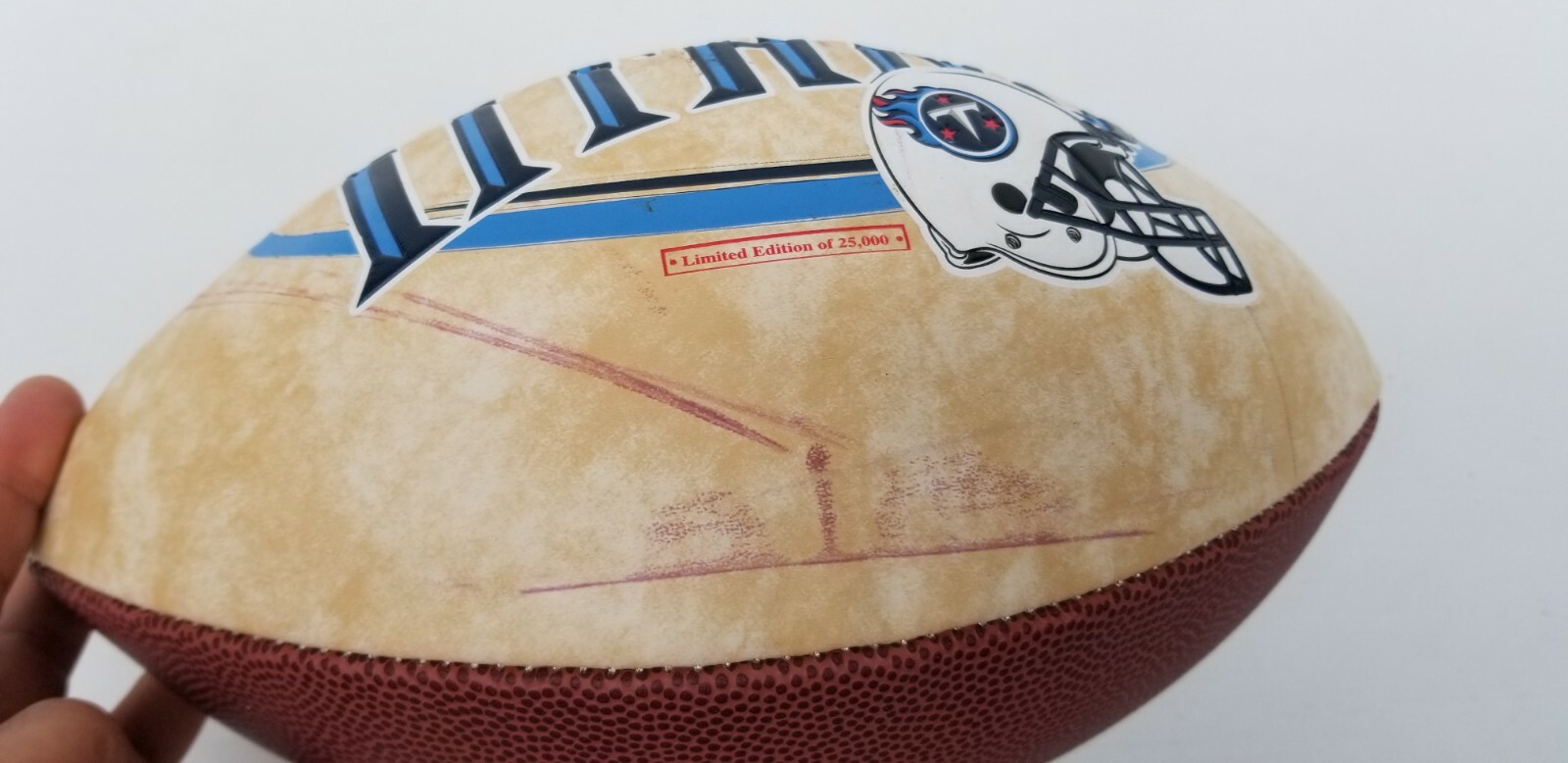 CHRIS JOHNSON Signed TENNESSEE TITANS limited edition football ball - free ship