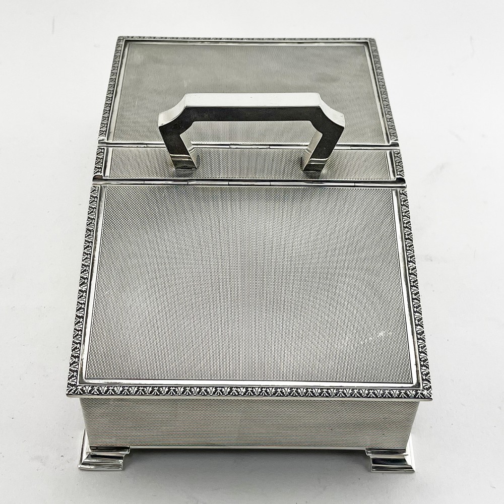 Superb Quality Sterling Silver Rectangular Cigarette or Trinket Box 1959
