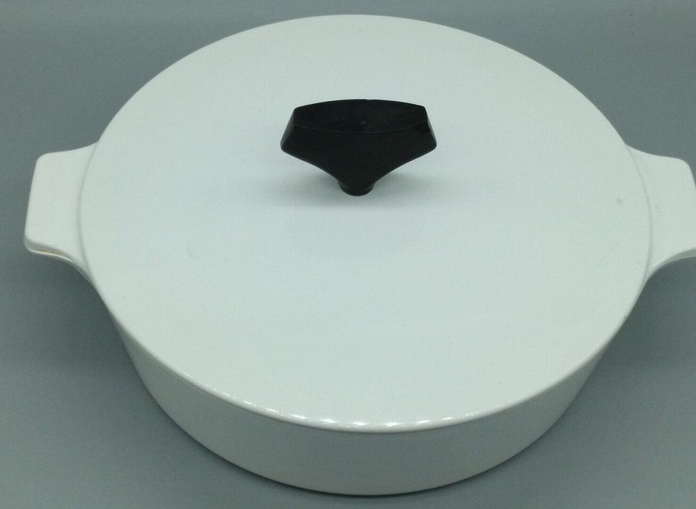 Vintage Corningware 1960s Buffet Server Small Round Lidded Casserole B-1