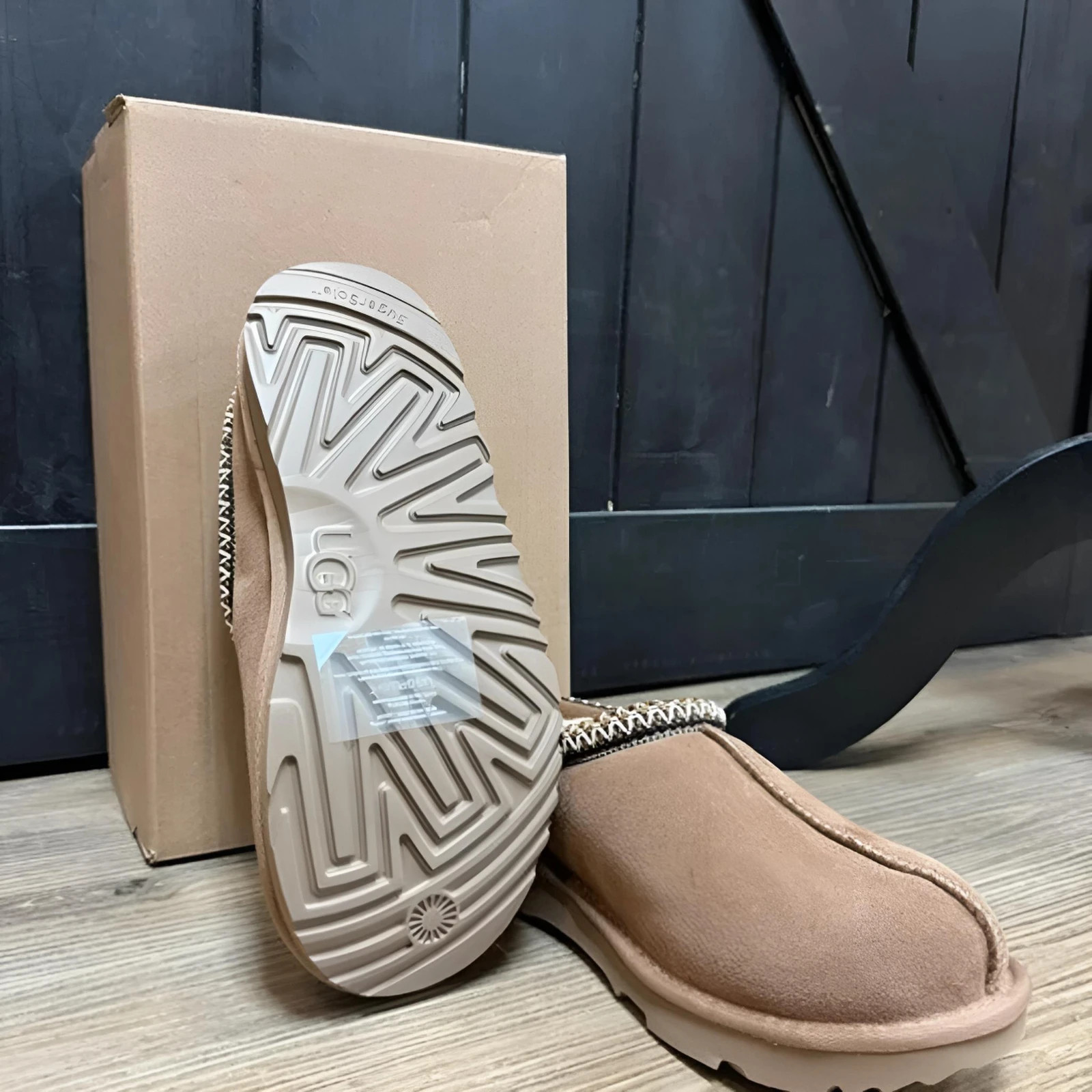 New UGG Big Kids Tasman Slipper Sz 11 to 6 (Chestnut, 1019066K) 100% Authentic