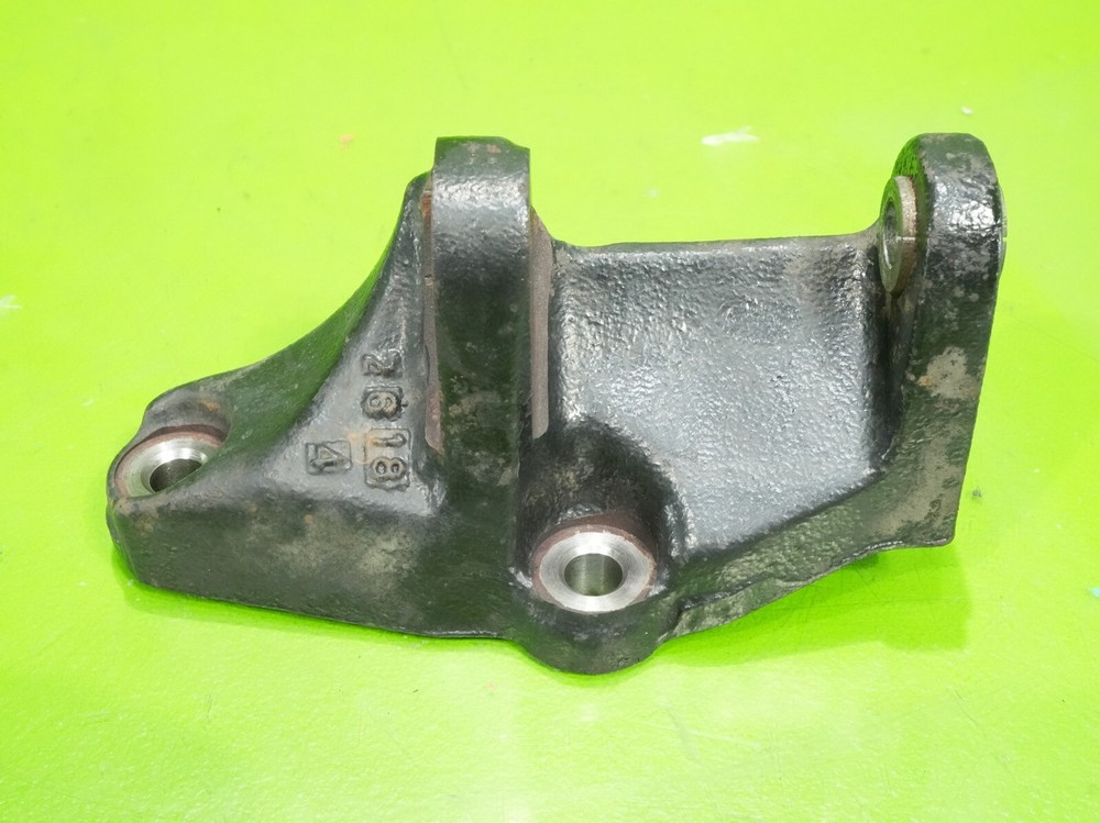 90-93 Integra OEM B18 engine motor bottom lower alternator mount bracket