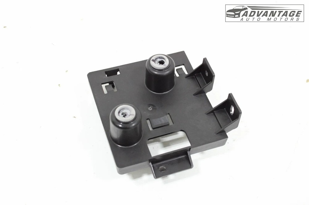 2017-2023 GMC ACADIA KEYLESS THEFT LOCKING COMPUTER CONTROL MODULE BRACKET OEM